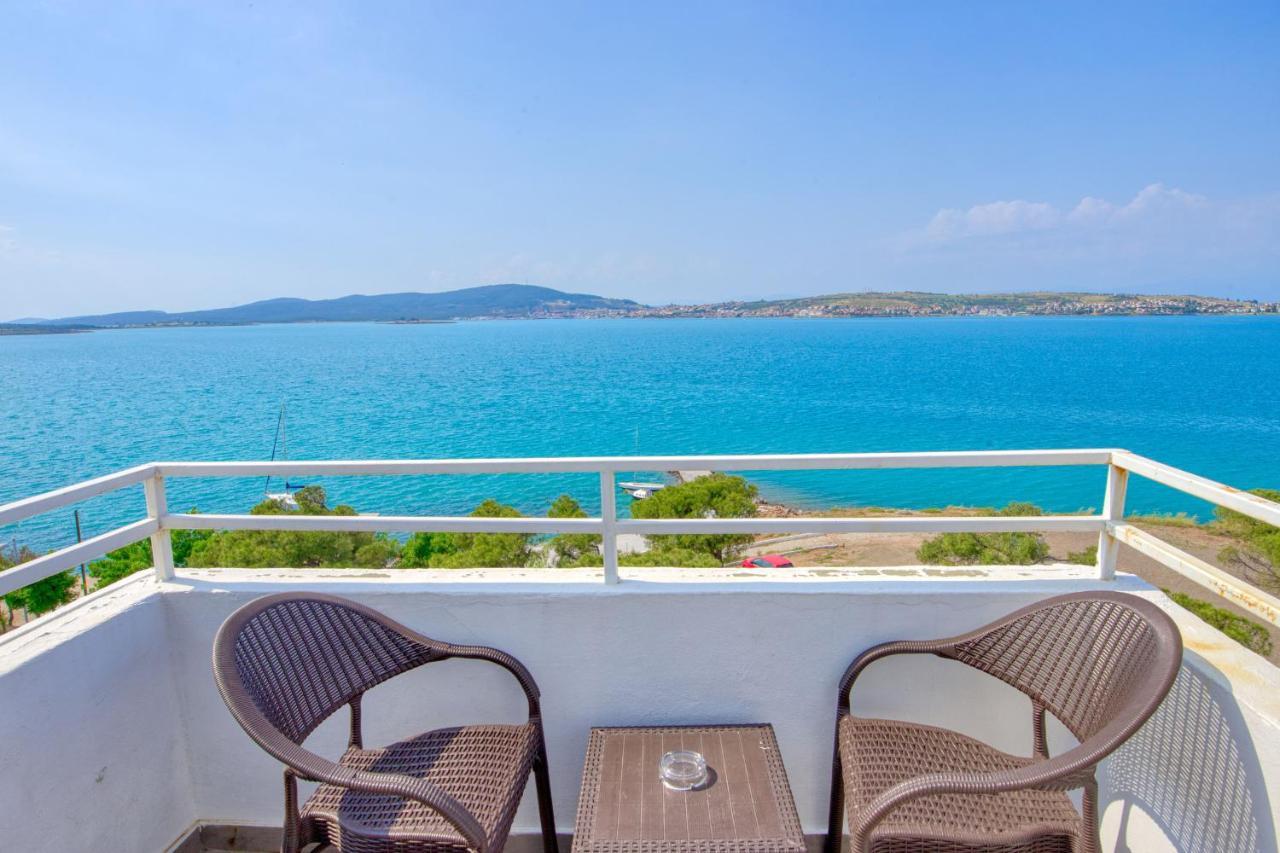 Camlik 87 Hotel Ayvalik Exterior photo